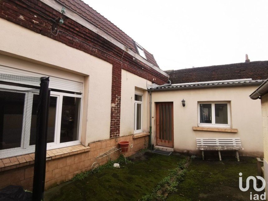 House 3 rooms of 85 m² in Béthune (62400)