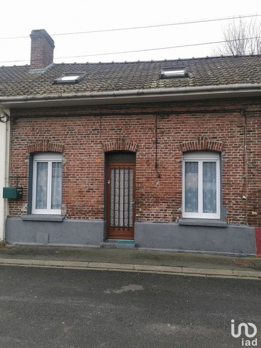 House 4 rooms of 70 m² in Auchel (62260)