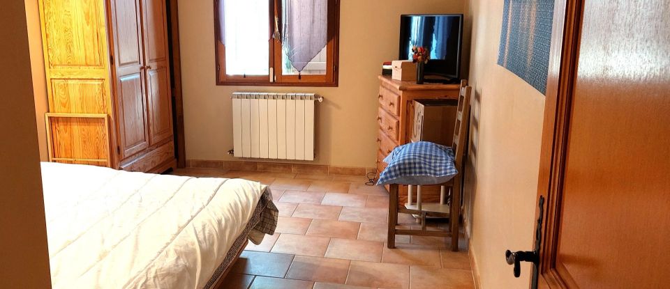 House 4 rooms of 104 m² in Auriol (13390)