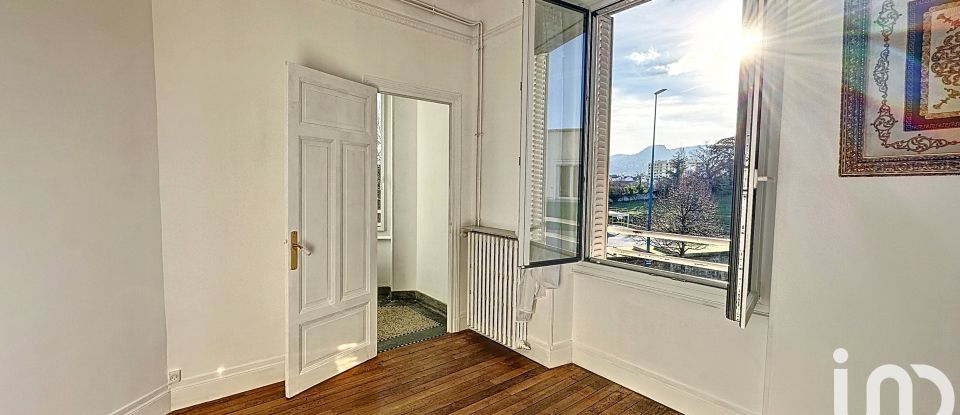 Appartement 5 pièces de 109 m² à Clermont-Ferrand (63000)