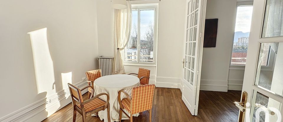 Appartement 6 pièces de 109 m² à Clermont-Ferrand (63000)
