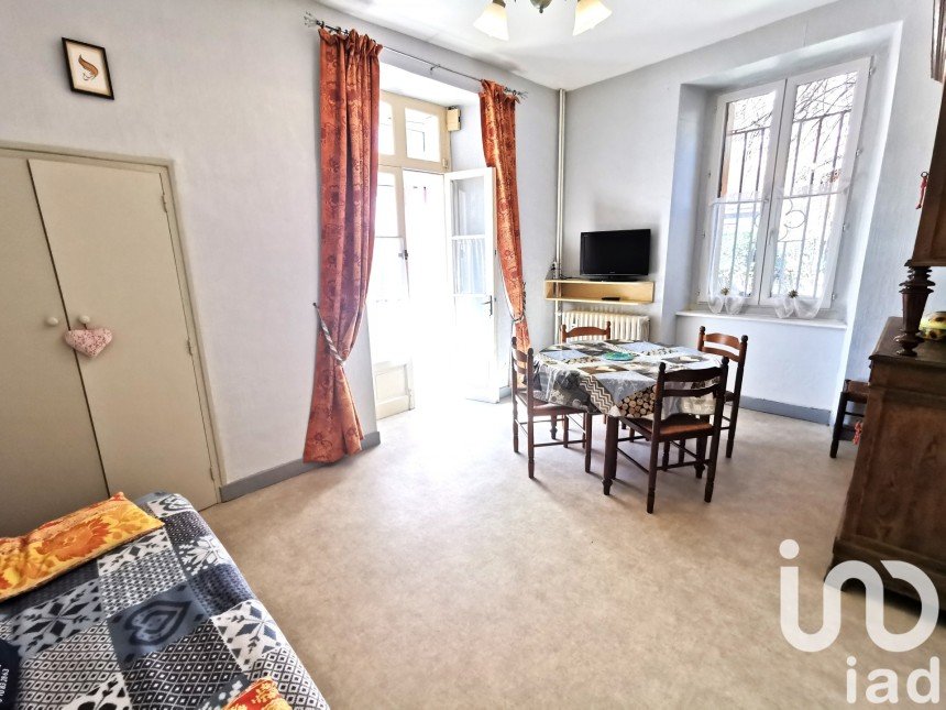 Appartement 3 pièces de 43 m² à Bagnères-de-Luchon (31110)