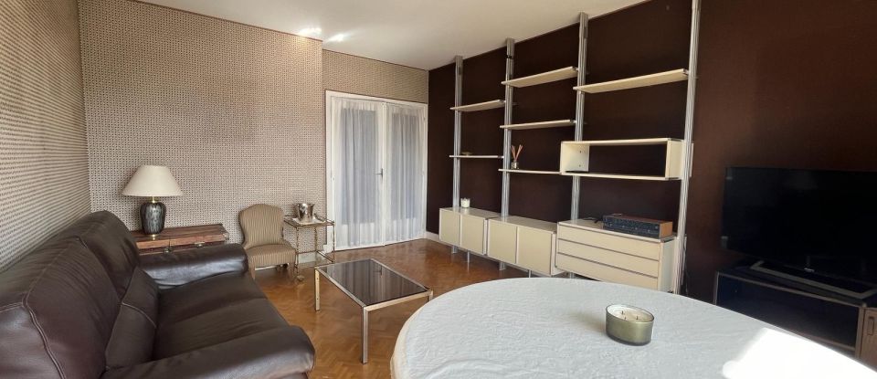 Appartement 3 pièces de 70 m² à Chaville (92370)