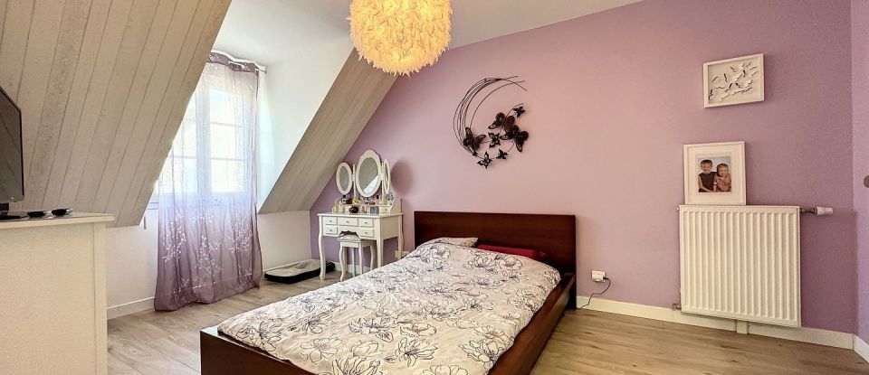 House 6 rooms of 98 m² in Marolles-en-Hurepoix (91630)
