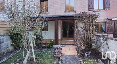 Maison 7 pièces de 118 m² à Fromelennes (08600)