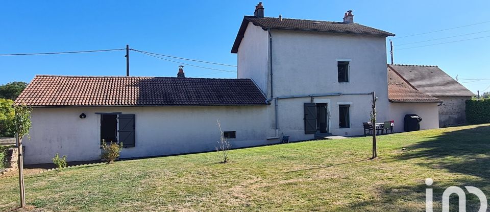 House 6 rooms of 136 m² in Magnac-Laval (87190)