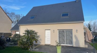 House 7 rooms of 132 m² in Saint-Georges-Montcocq (50000)