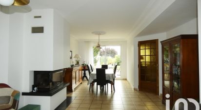 Traditional house 6 rooms of 100 m² in Mordelles (35310)