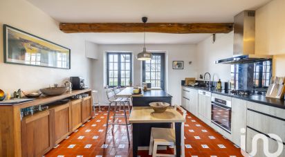 Traditional house 6 rooms of 166 m² in Villefranque (64990)
