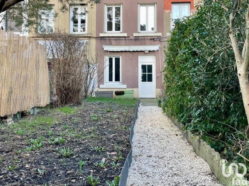 House 3 rooms of 57 m² in Le Petit-Quevilly (76140)