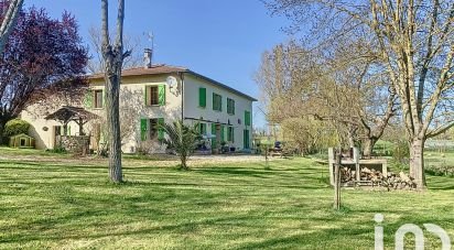 Country house 5 rooms of 226 m² in Saramon (32450)