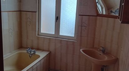 House 4 rooms of 84 m² in Houdain (62150)
