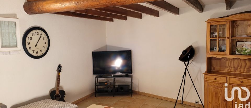 House 9 rooms of 220 m² in Pernes-les-Fontaines (84210)