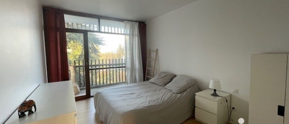 Apartment 4 rooms of 88 m² in Villenave-d'Ornon (33140)