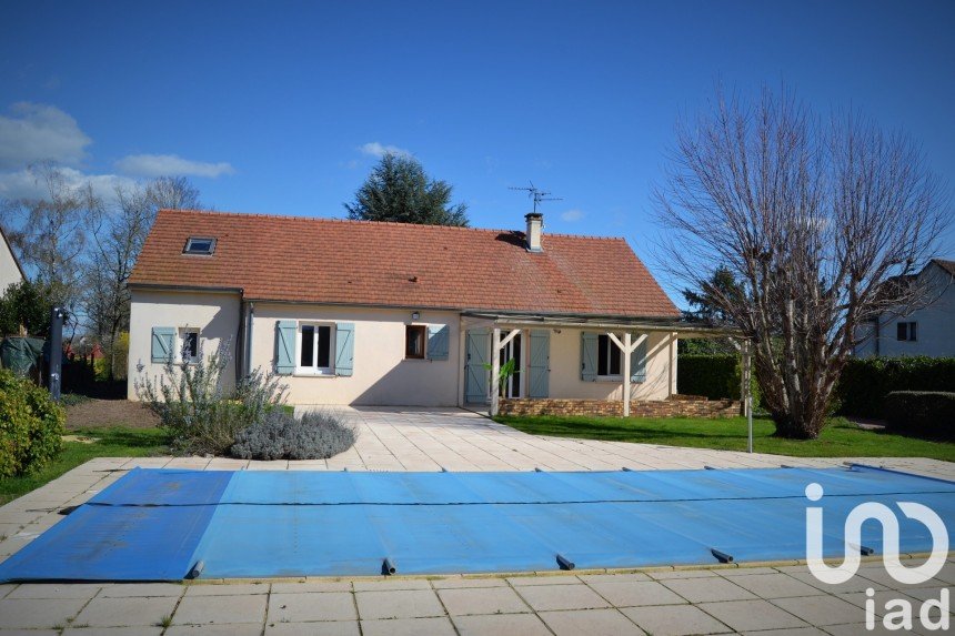 Maison 6 pièces de 113 m² à Beaulon (03230)