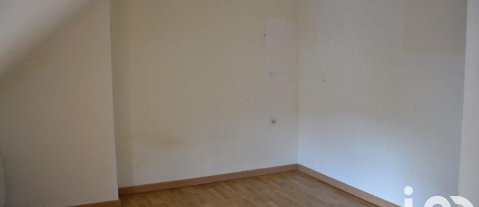 Town house 3 rooms of 71 m² in Moyenneville (60190)