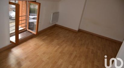 Town house 3 rooms of 71 m² in Moyenneville (60190)