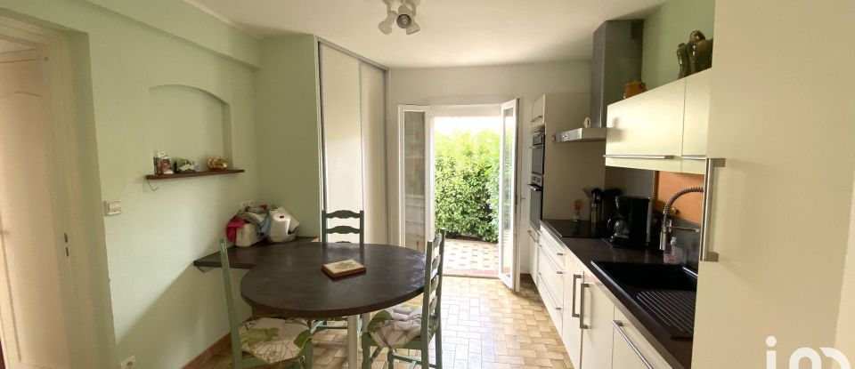 House 4 rooms of 94 m² in Nîmes (30000)