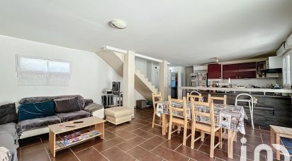 Maison 5 pièces de 130 m² à Pujaut (30131)