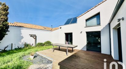 Architect house 4 rooms of 124 m² in Les Sables-d'Olonne (85100)