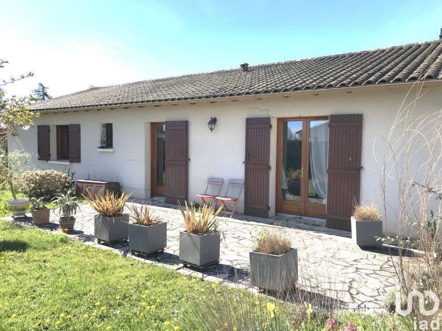 Maison 4 pièces de 90 m² à Coulounieix-Chamiers (24660)