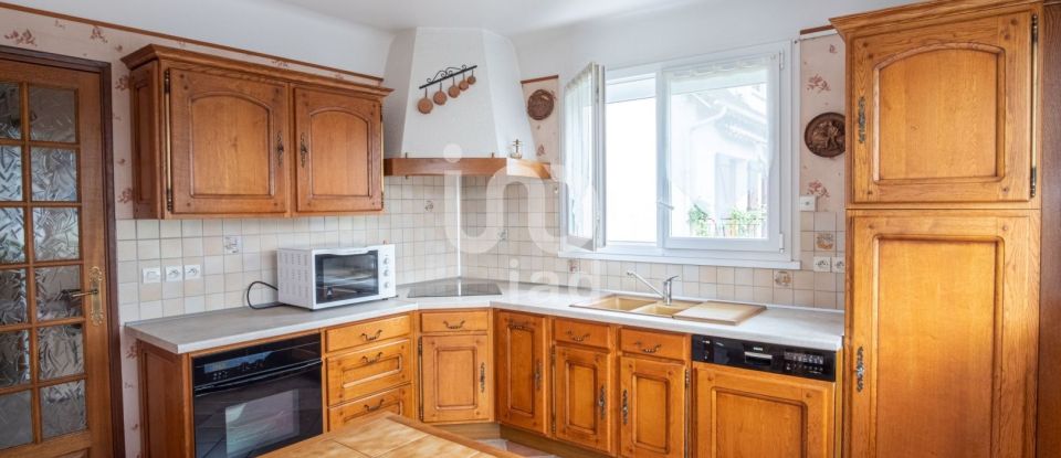 House 3 rooms of 87 m² in Saint-Mammès (77670)