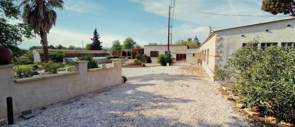Maison de campagne 5 pièces de 212 m² à Salses-le-Château (66600)