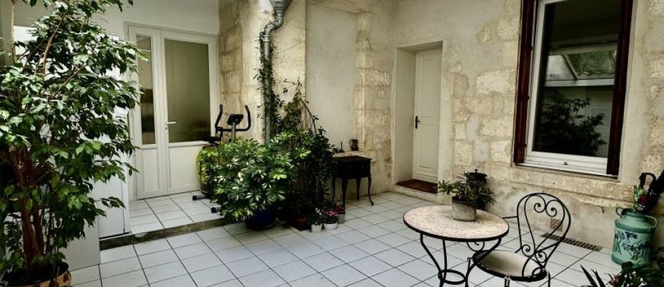 House 7 rooms of 239 m² in La Rochelle (17000)