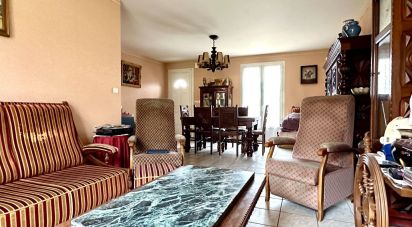House 4 rooms of 87 m² in Isle (87170)