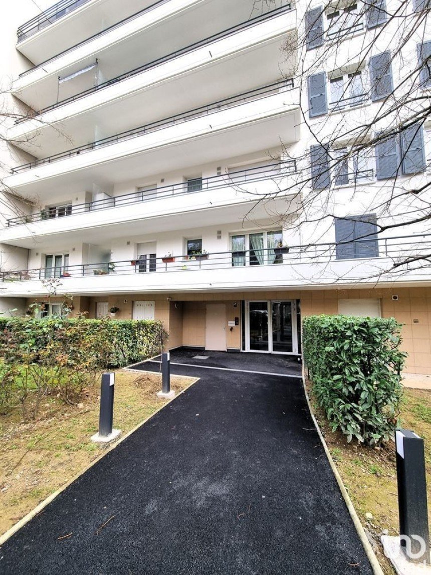 Appartement 2 pièces de 45 m² à Rosny-sous-Bois (93110)