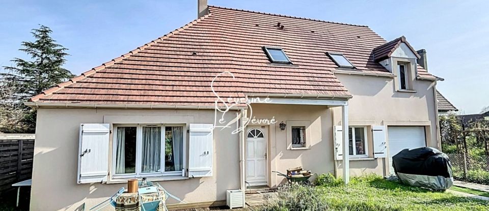 House 8 rooms of 138 m² in Cergy (95000)