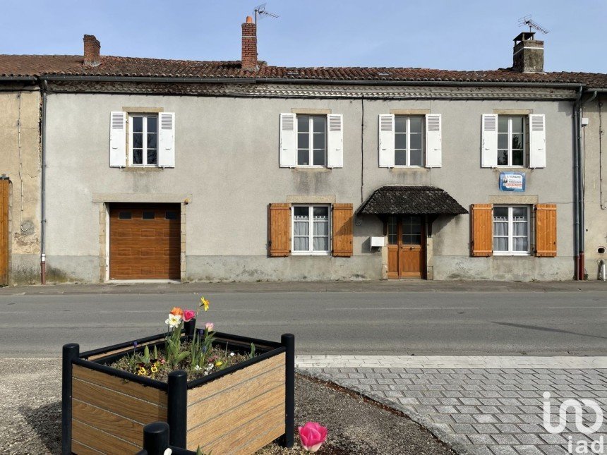 Maison 5 pièces de 160 m² à Saint-Laurent-sur-Gorre (87310)