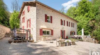 Maison 12 pièces de 540 m² à Montagna-le-Reconduit (39160)