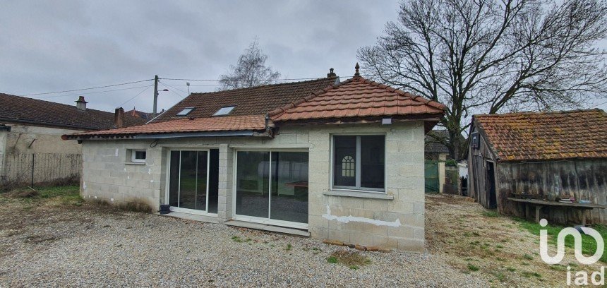House 7 rooms of 131 m² in Pars-lès-Romilly (10100)