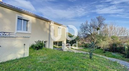 House 7 rooms of 154 m² in Volx (04130)