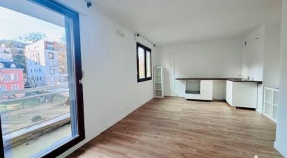 Apartment 1 room of 27 m² in Sèvres (92310)