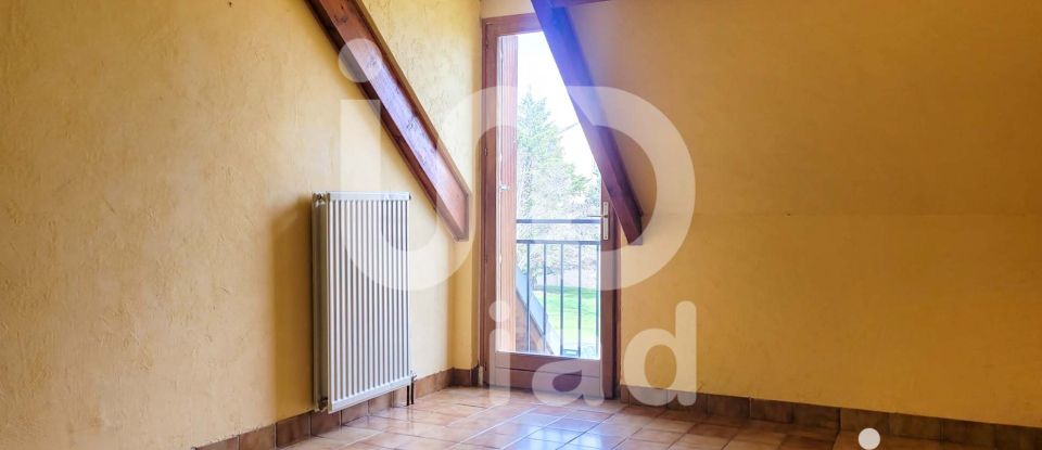 House 5 rooms of 95 m² in Montluçon (03100)