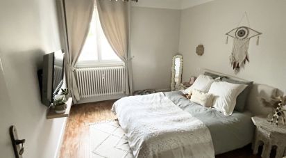 Appartement 3 pièces de 73 m² à Vals-les-Bains (07600)