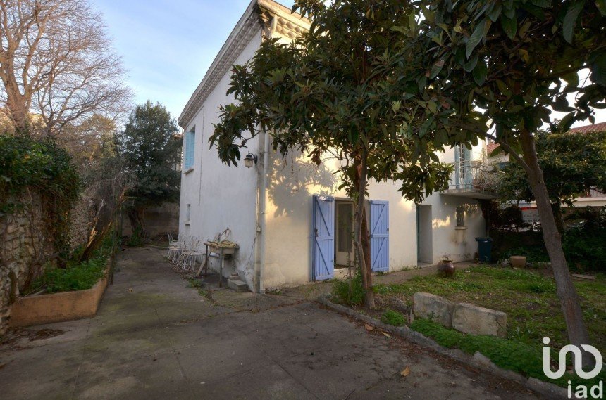 Maison 4 pièces de 90 m² à Nîmes (30000)