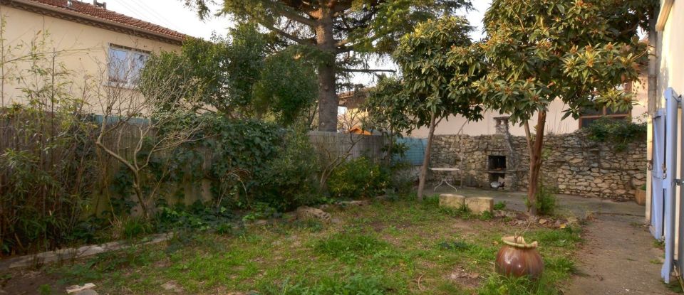 House 4 rooms of 90 m² in Nîmes (30000)