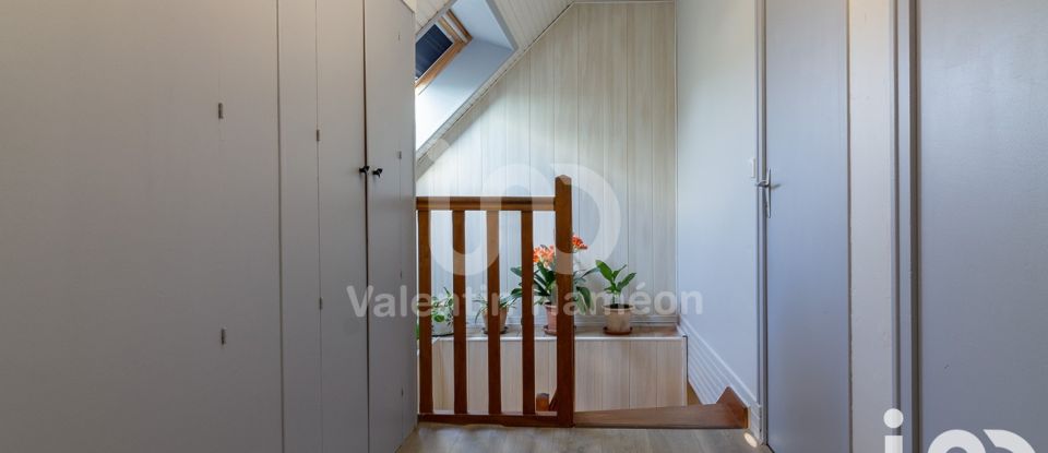 Traditional house 5 rooms of 101 m² in Donges (44480)