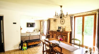 Traditional house 7 rooms of 139 m² in Créteil (94000)