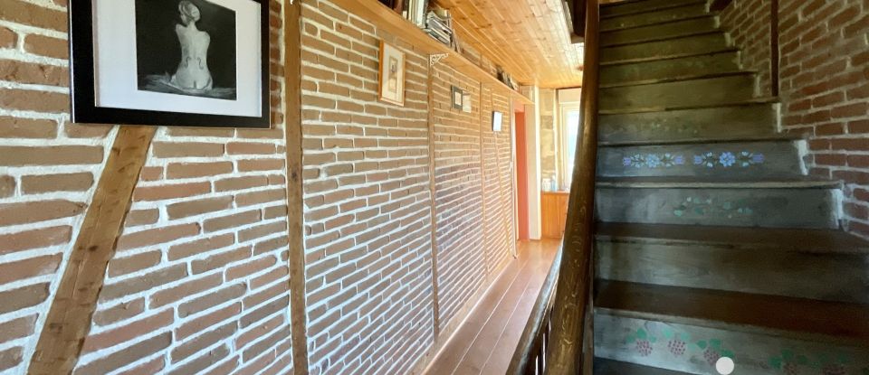 House 10 rooms of 300 m² in Feytiat (87220)