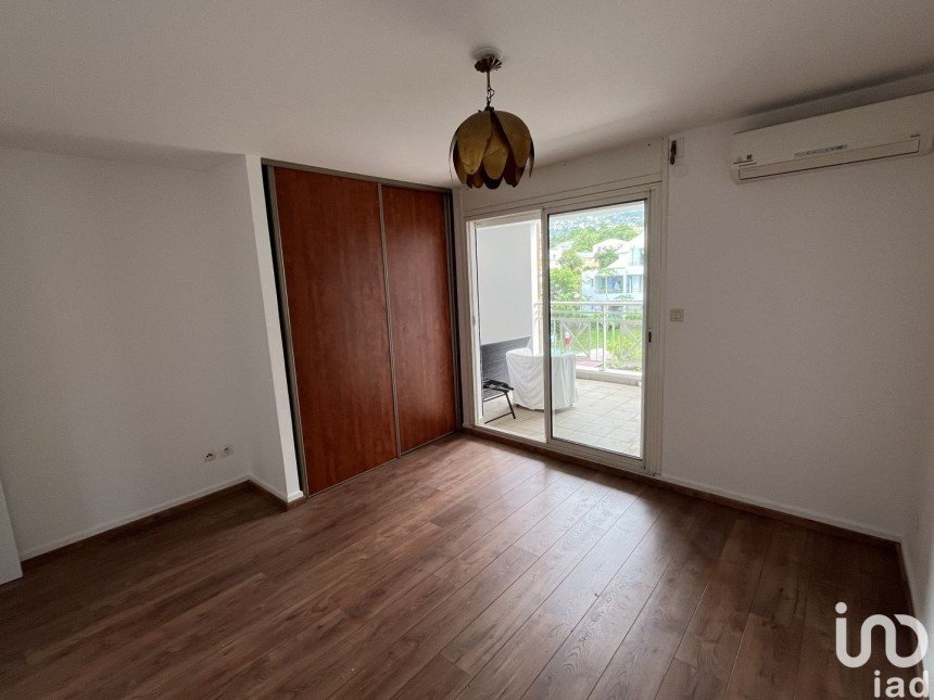 Apartment 3 rooms of 80 m² in L'Étang-Salé (97427)