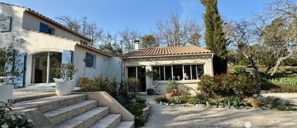 Country house 5 rooms of 136 m² in Lussan (30580)