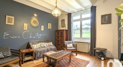 Longere 8 rooms of 271 m² in Sautron (44880)
