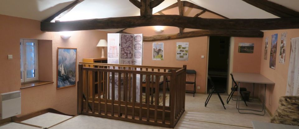 House 6 rooms of 252 m² in Chauvigny (86300)