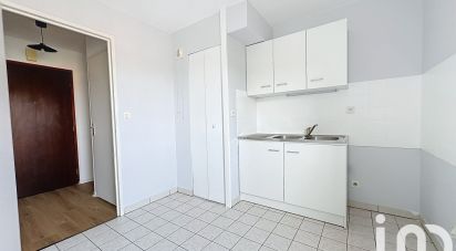 Apartment 2 rooms of 45 m² in Melun (77000)