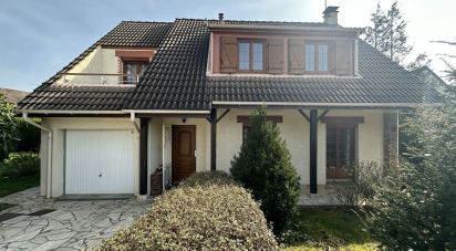 House 6 rooms of 120 m² in Vaux-le-Pénil (77000)