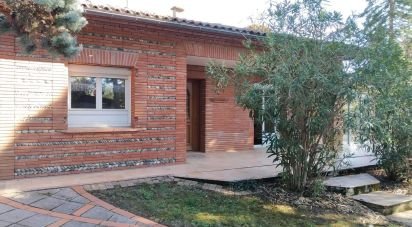 House 6 rooms of 219 m² in Aussonne (31840)